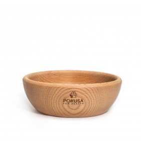 A natural and elegant bowl made from solid beech wood, designed with the needs of discerning dogs and owners who value quality in mind.  
 Key... Exclusive Pokusa bowl made of beech wood